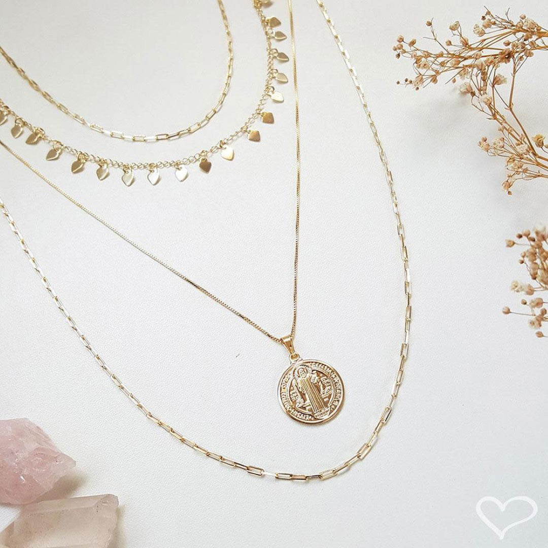 Mix de Colares Barbara Medalha São Bento Folheado a Ouro 18k Piuka
