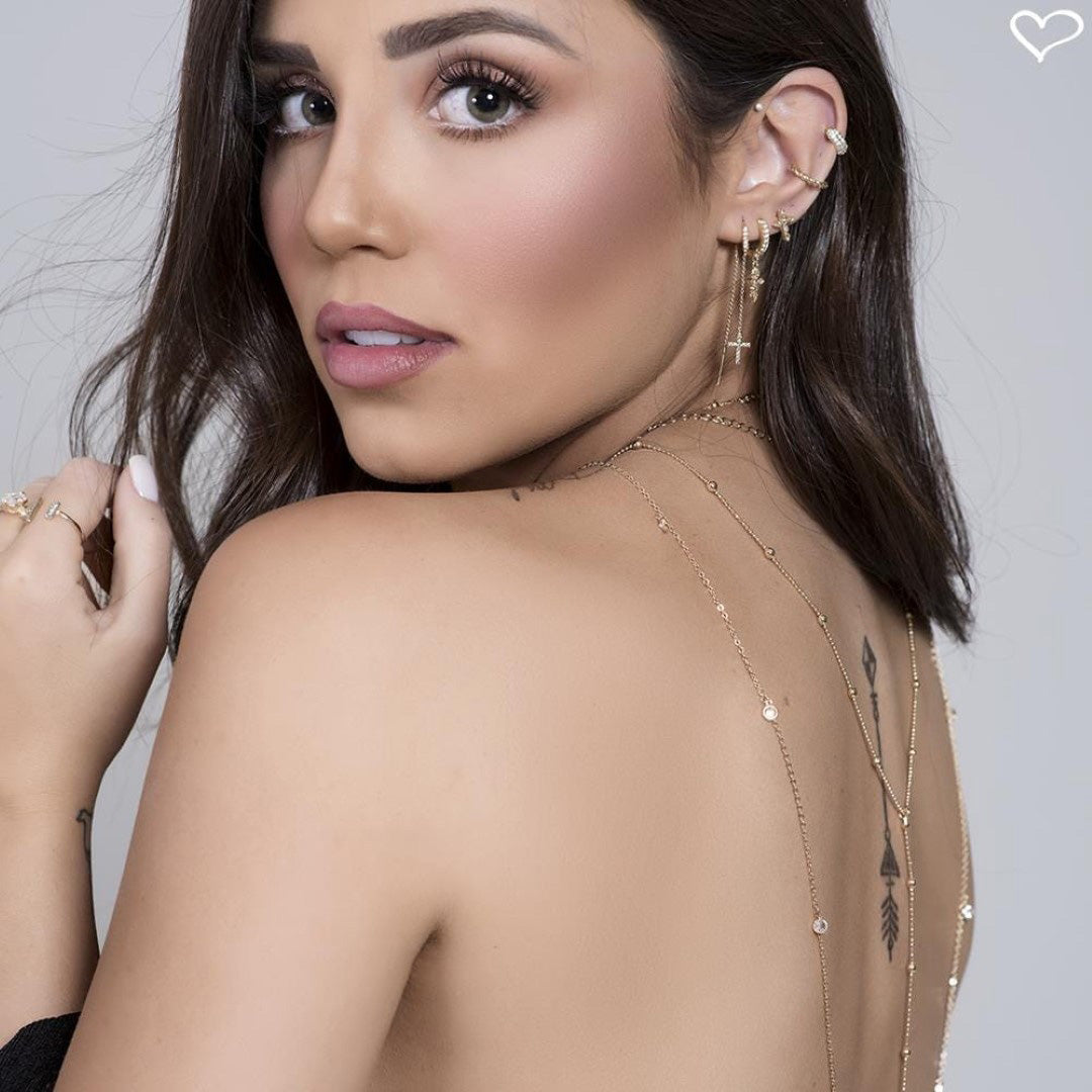 Brinco Argolinha Cruz Filipa Zircônias Folheado a Ouro 18k