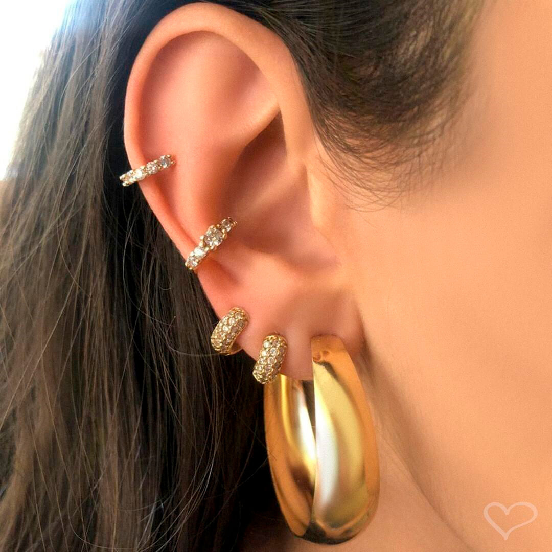 Brinco Argolinha Lya 3 Fileiras Zircônias Cravejadas Folheado a Ouro 18k