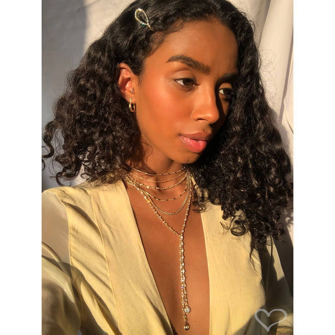 Colar Gravatinha Shine Zircônias Folheado a Ouro 18k