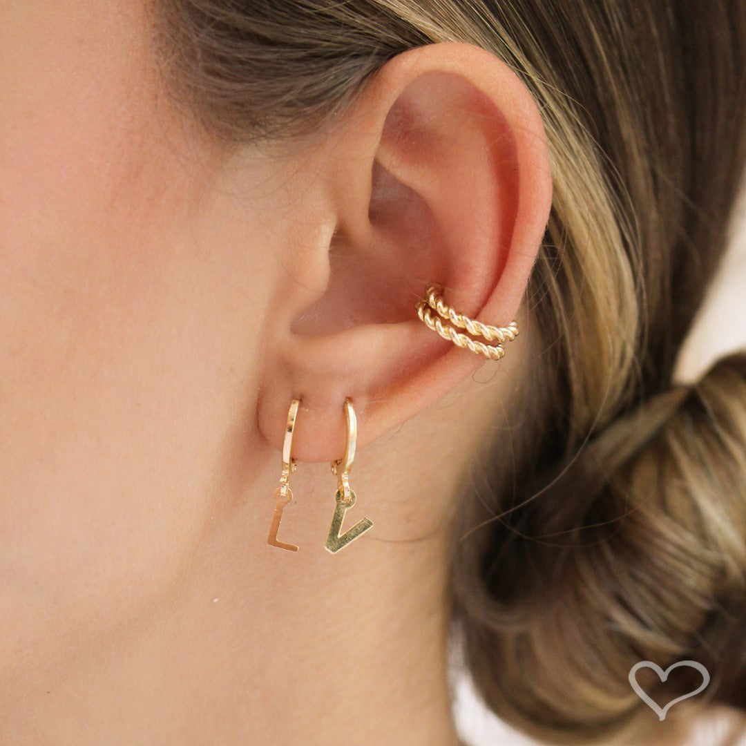 Brinco Argolinha de Letra/inicial Folheada a Ouro 18k