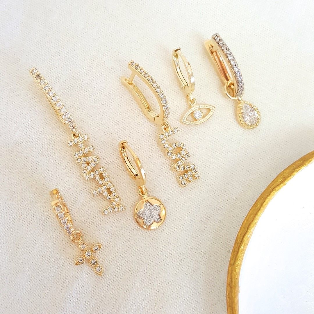 Brinco Argolinha Tina Happy Zircônia Folheado a Ouro 18k