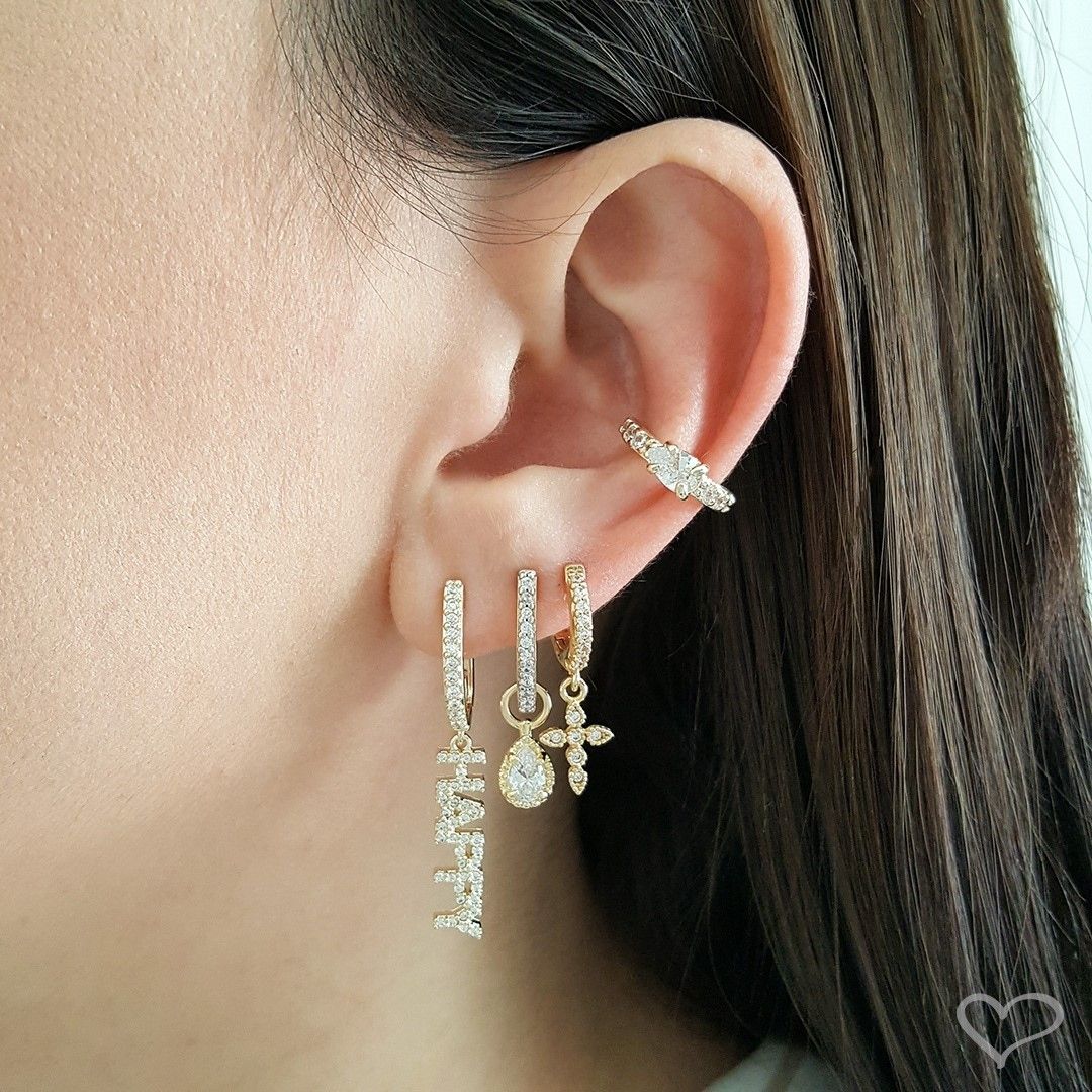 Brinco Argolinha Tina Happy Zircônia Folheado a Ouro 18k