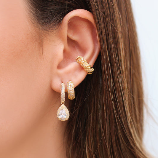 Brinco Piuka Meia Argola Pilar Gota Zircônia Cristal Fosca e Brilhante Folheado a Ouro 18k