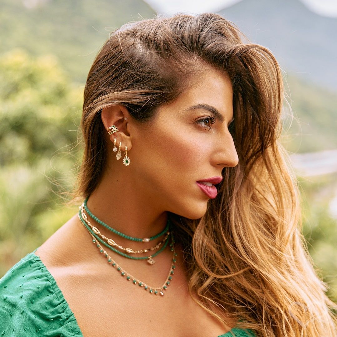 Brinco Argolinha Nick Mão de Fátima Zircônia Cristal Folheado a Ouro 18k