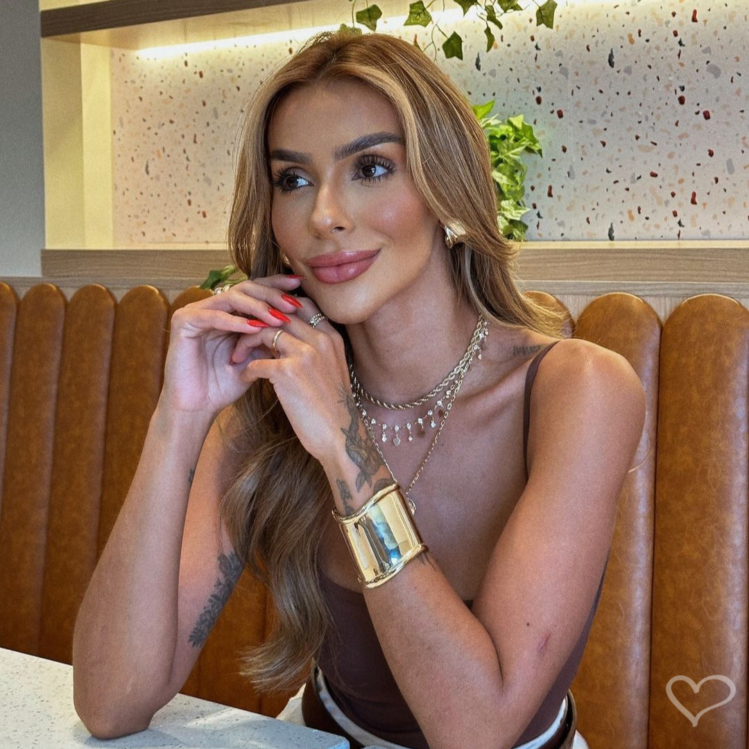 Colar Olho Grego Medalha Mykonos Zircônia Safira e Cristal Folheado a Ouro 18k