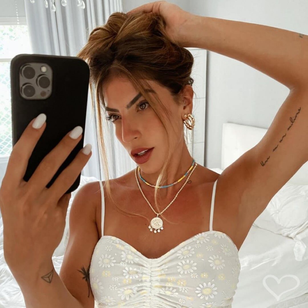 Colar Feminino Medalha Sol Seja Luz Zircônias Folheado a Ouro 18k