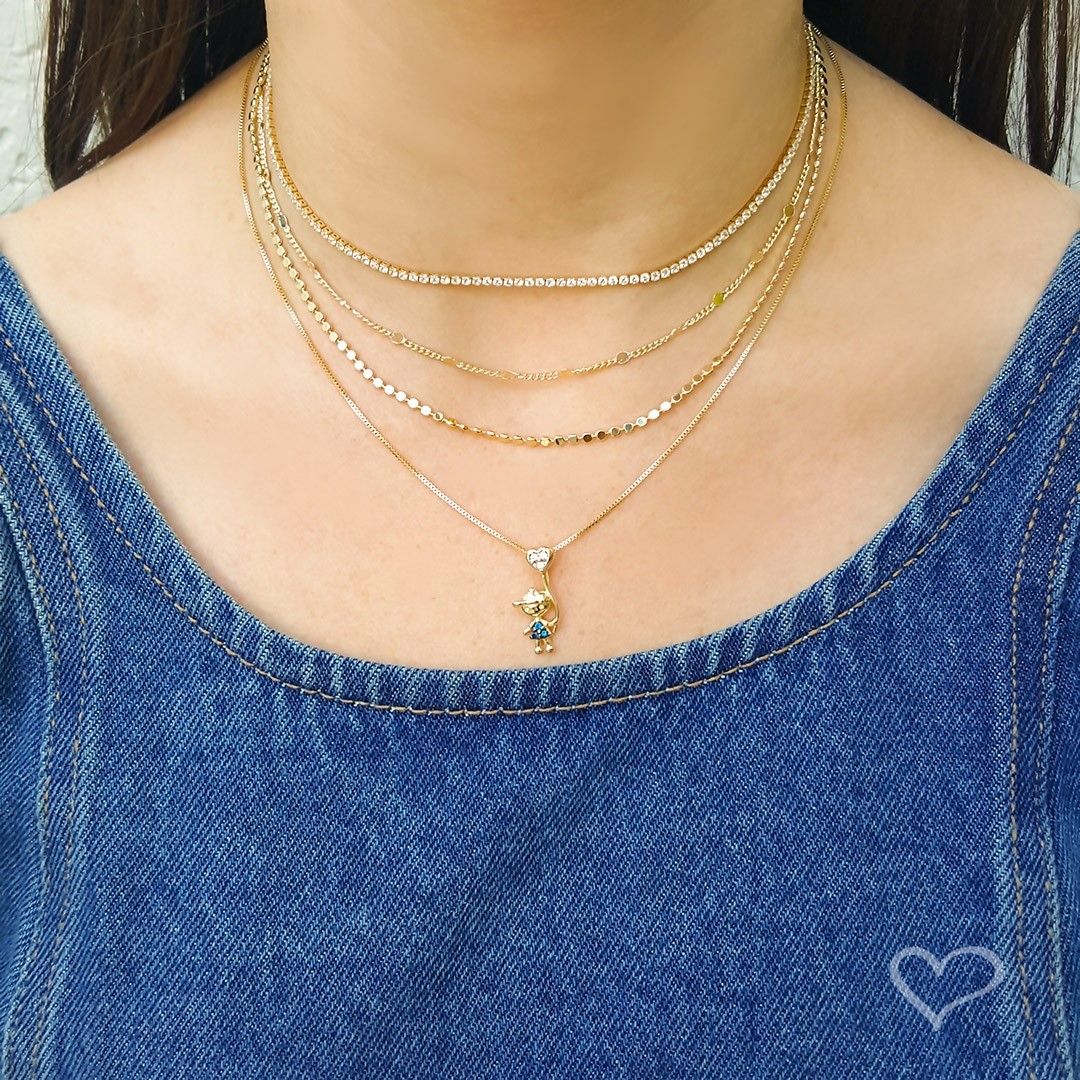 Colar Mãe de Menino Boné Coração Zircônias Safira Folheado a Ouro 18k