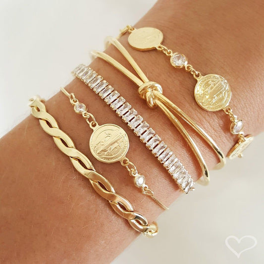 Pulseira Folheada a Ouro 18k Ajustável Pequena Zircônias Baguete Cristal Taylor