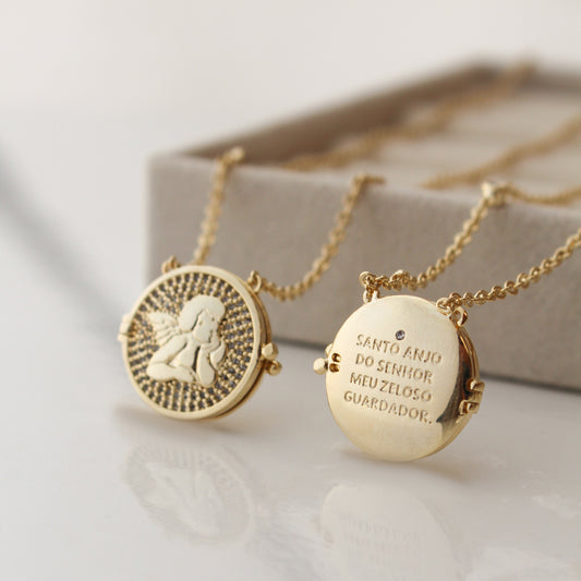 Colar Piuka Relicário Anjo da Guarda Zircônias Folheado a Ouro 18k