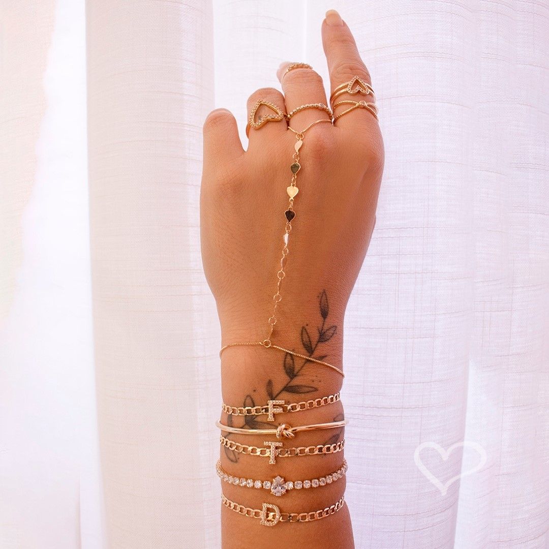 Pulseira Piuka Hana Letra Inicial Zircônias Folheada a Ouro 18k