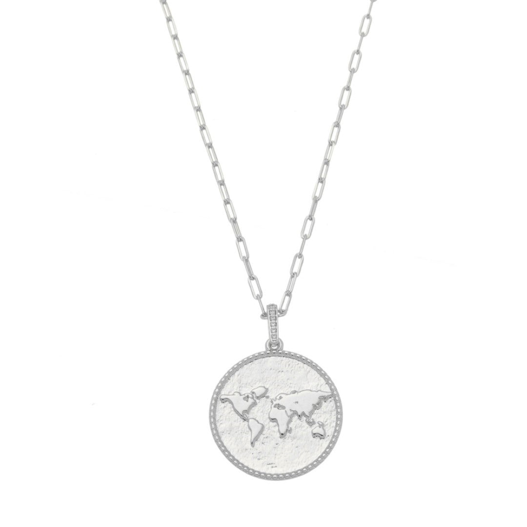 Colar Feminino Medalha Mapa Mundi Sonhe Alto Folheado em Ródio Branco
