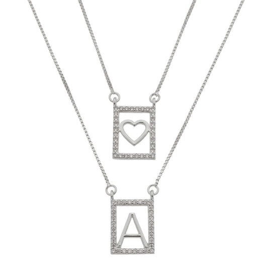 Escapulário Letra Inicial Coração Zircônias Folheado em Ródio Branco