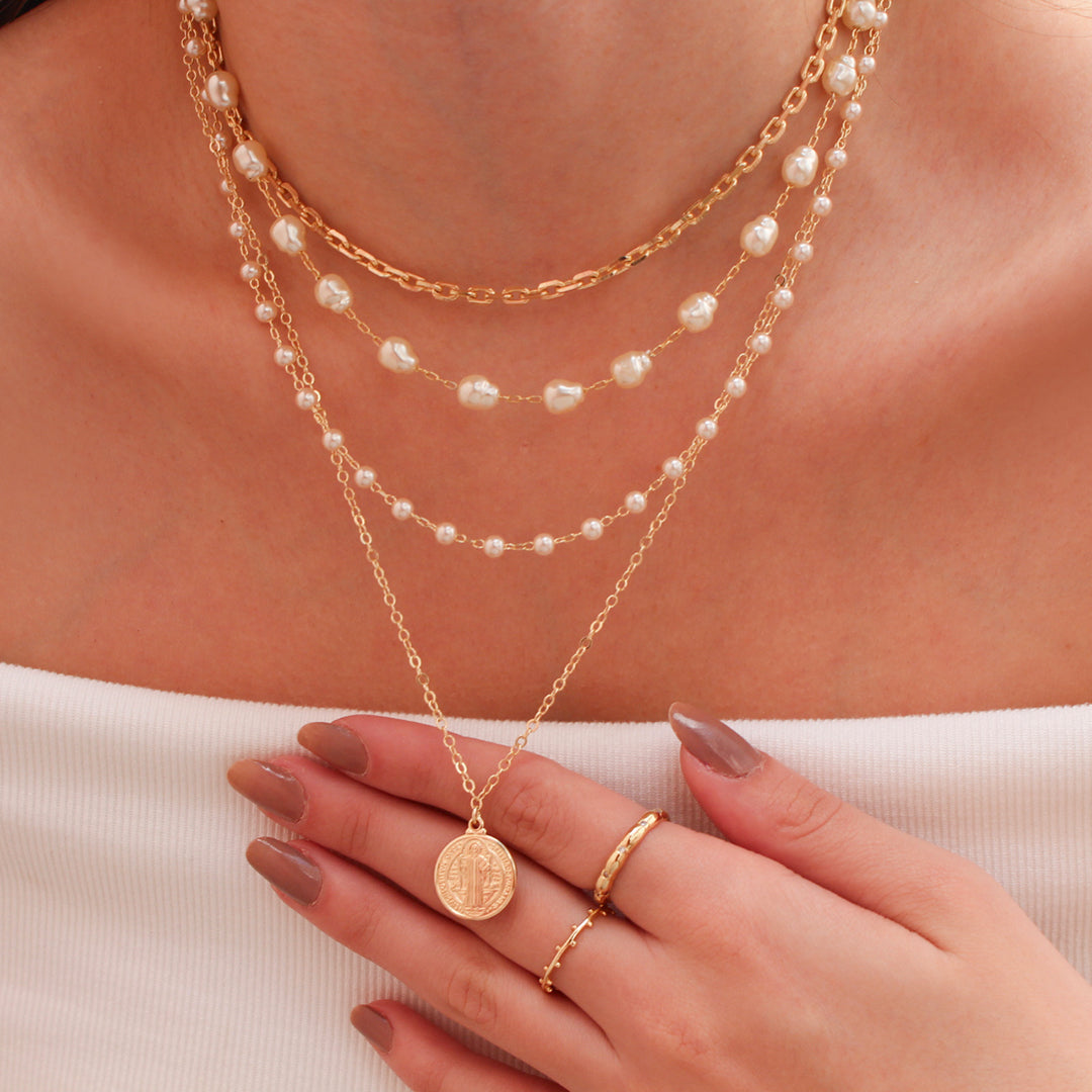 Choker Piuka Megan Pérolas Folheada a Ouro 18k