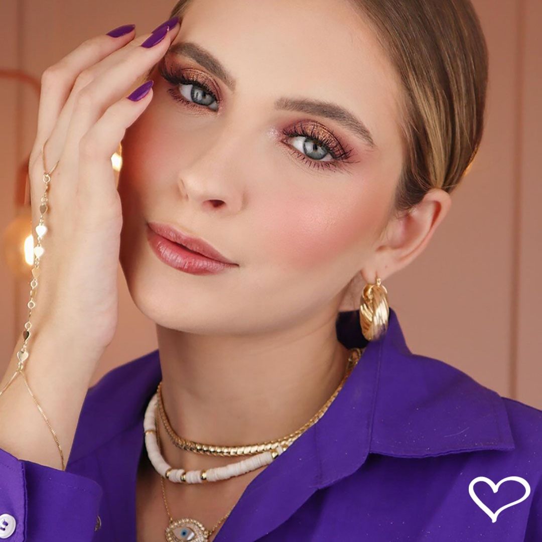 Pulseira de Mão Kitty Mini Corações Folheada a Ouro 18k