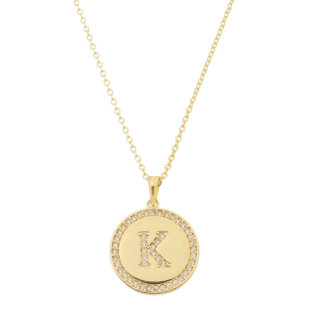 Colar Medalha Thassia Letra Nome Zircônias Folheado a Ouro 18k