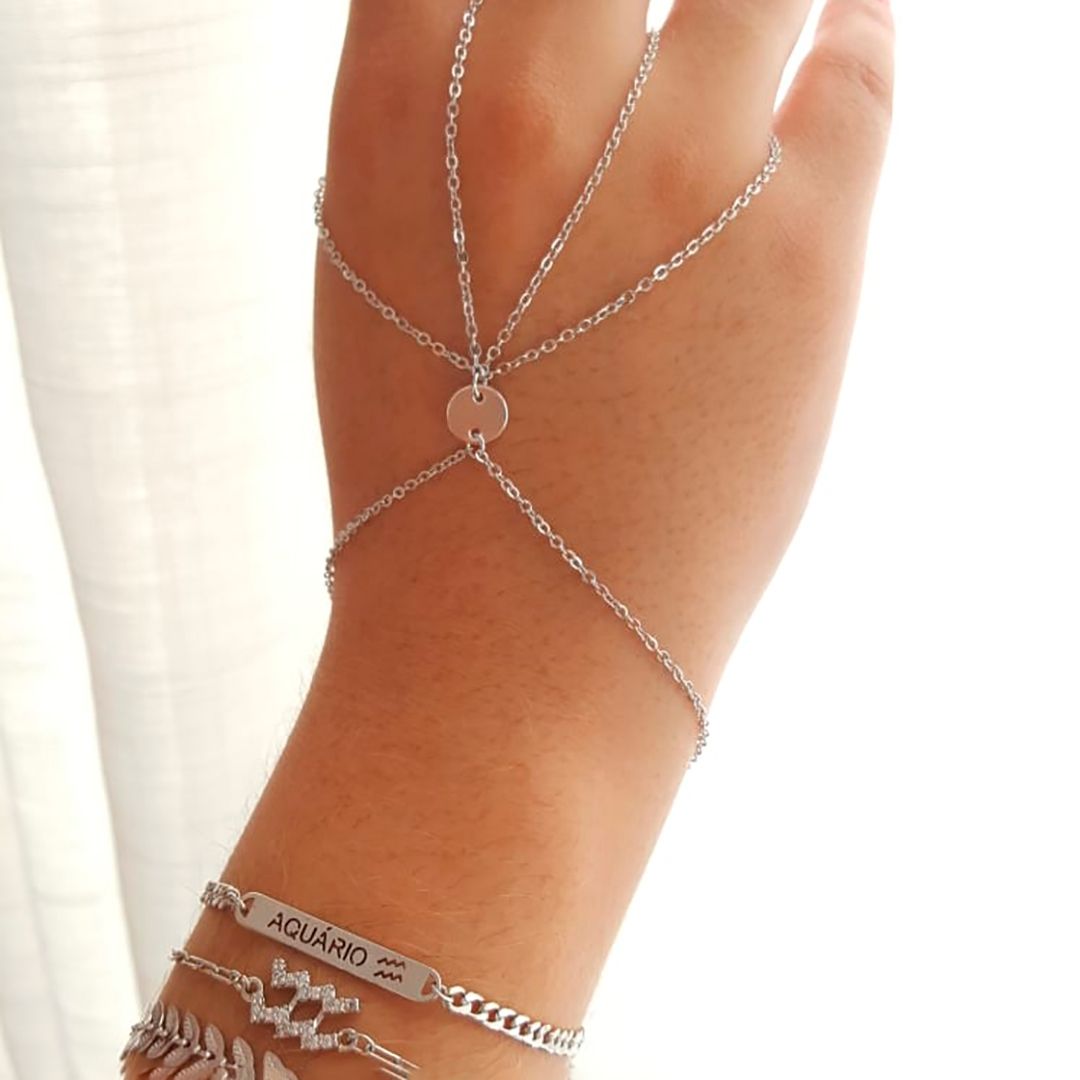 Pulseira de Mão Soraia Mini Medalhas Folheada em Ródio Branco