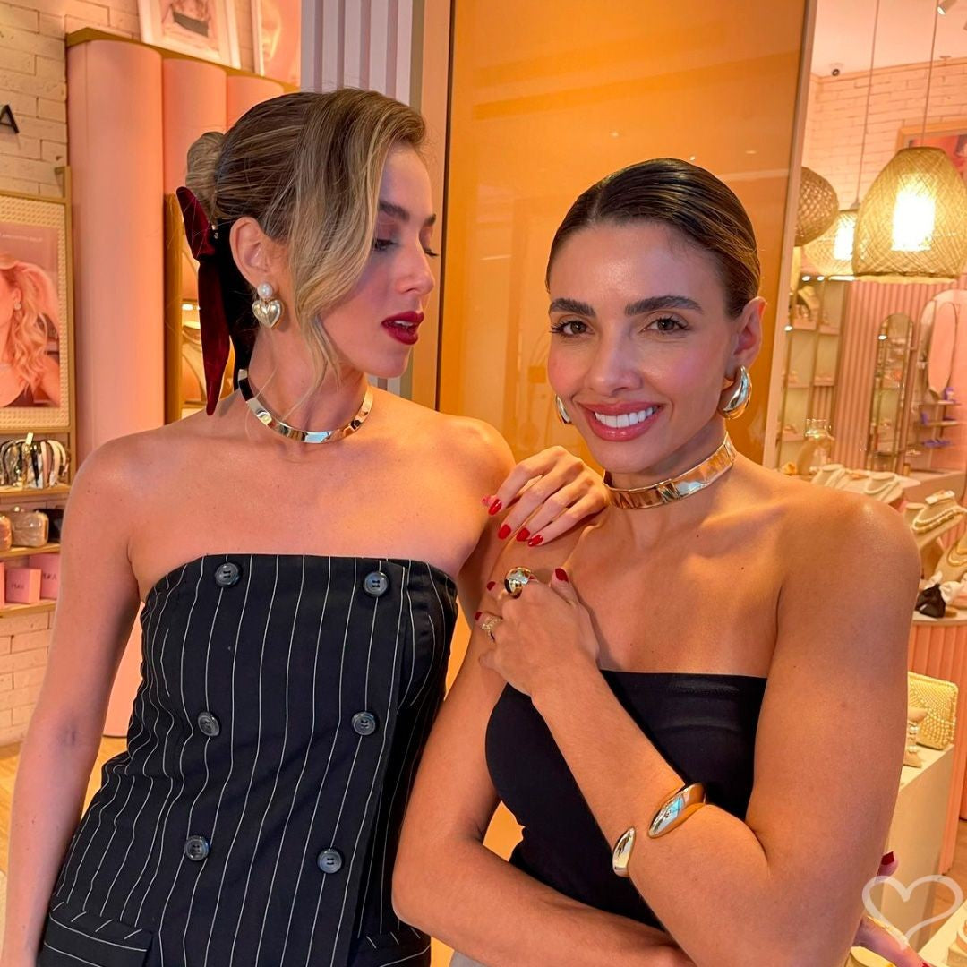 Brinco de Coração Helena Pérola Folheado a Ouro 18k