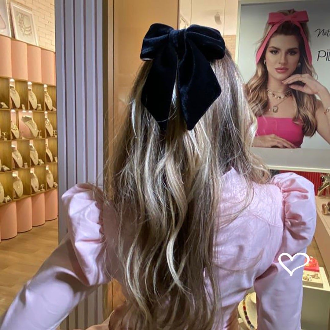 Laço de Cabelo Nat Veludo Alemão Preto