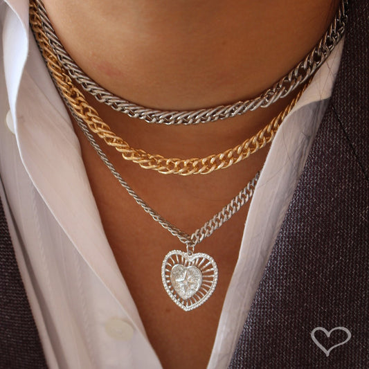 Colar de Coração Vintage Estrela Alpha Folheado em Ródio Branco