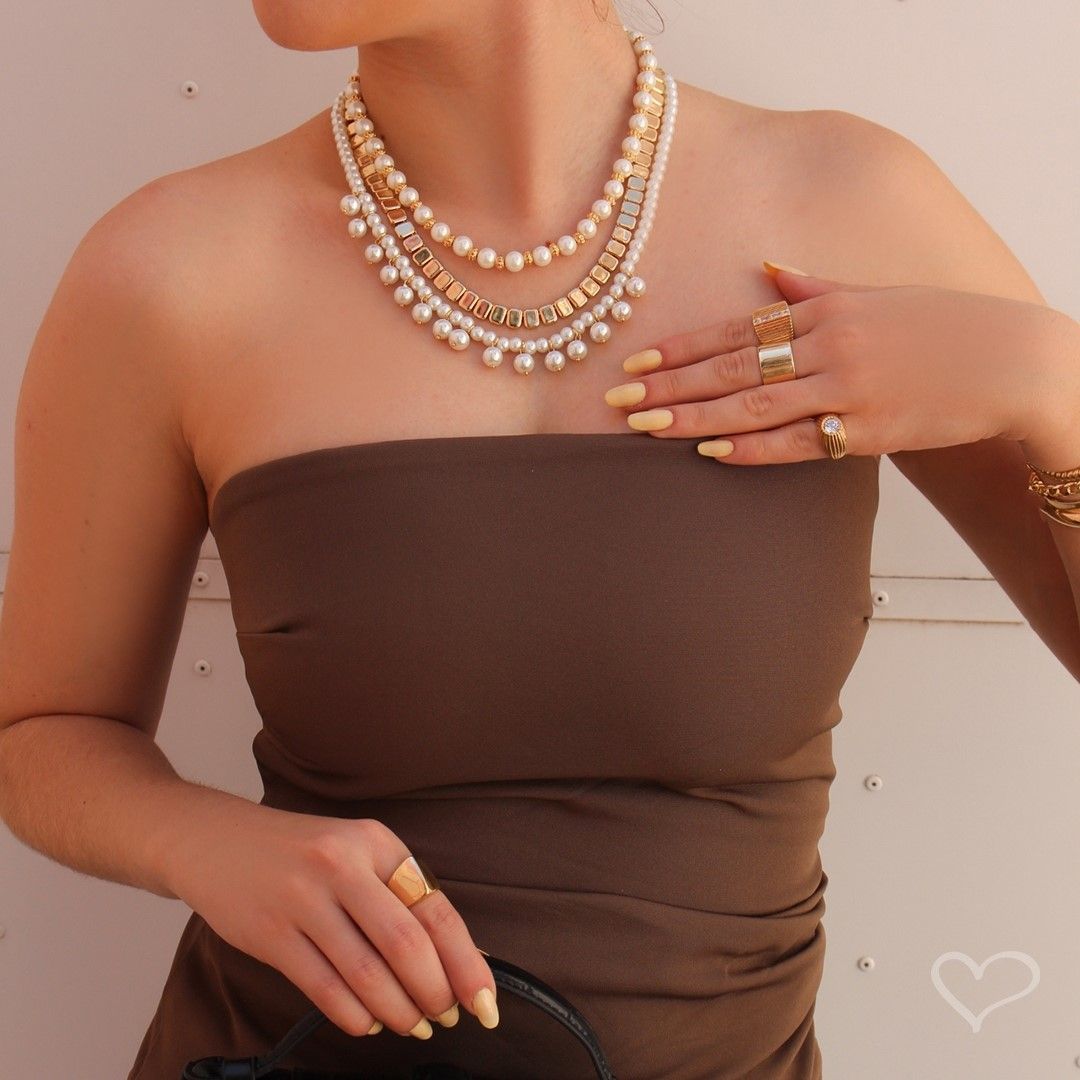 Colar de Pérolas Audrey Folheado a Ouro 18k