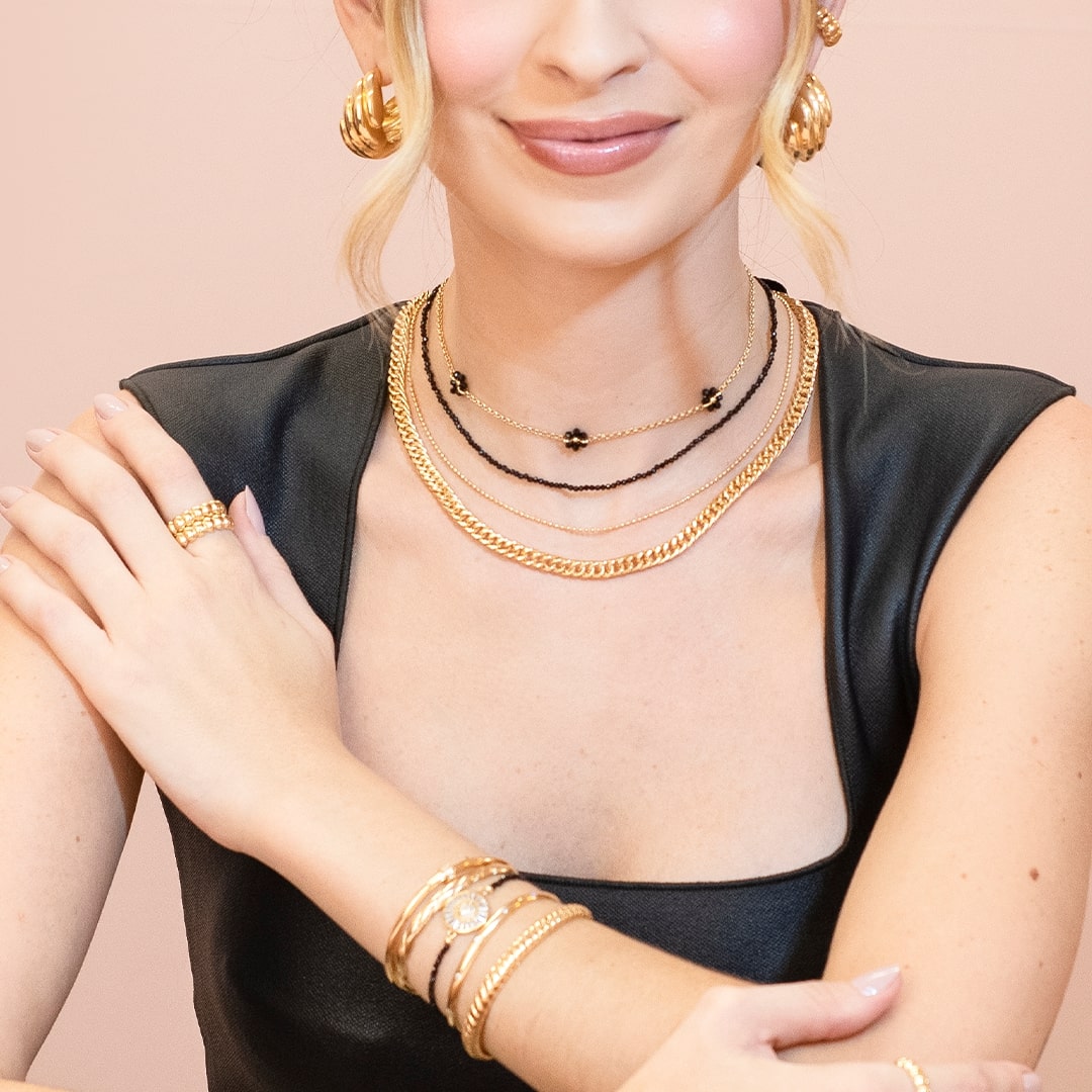 Choker Fê Zircônias Preta Folheada a Ouro 18k
