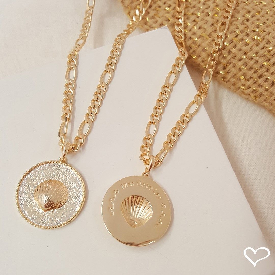 Colar Medalha Concha Mar Doce Lar Folheado a Ouro 18k