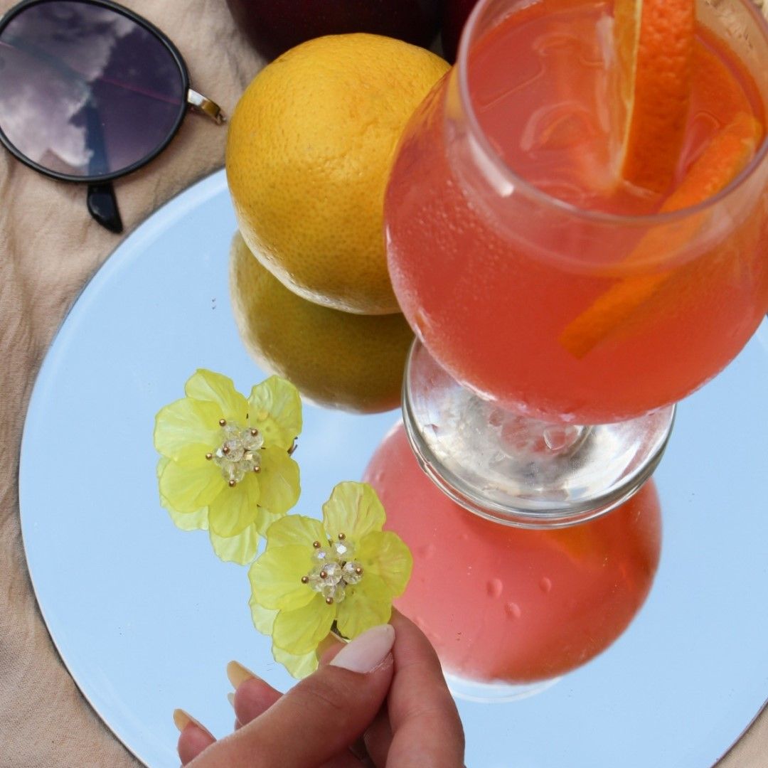 Brinco de Flor Hortênsia Amarela