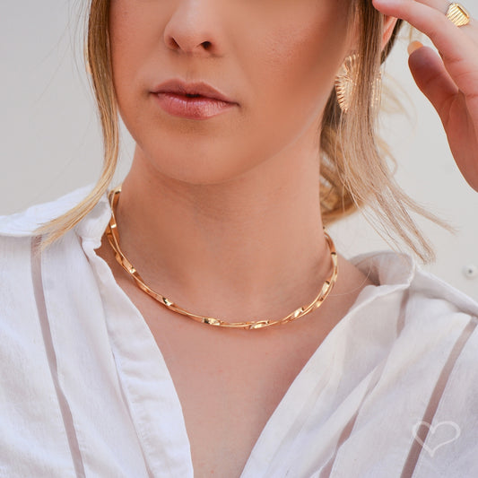 Gargantilha Vicky Torcida Folheada a Ouro 18k