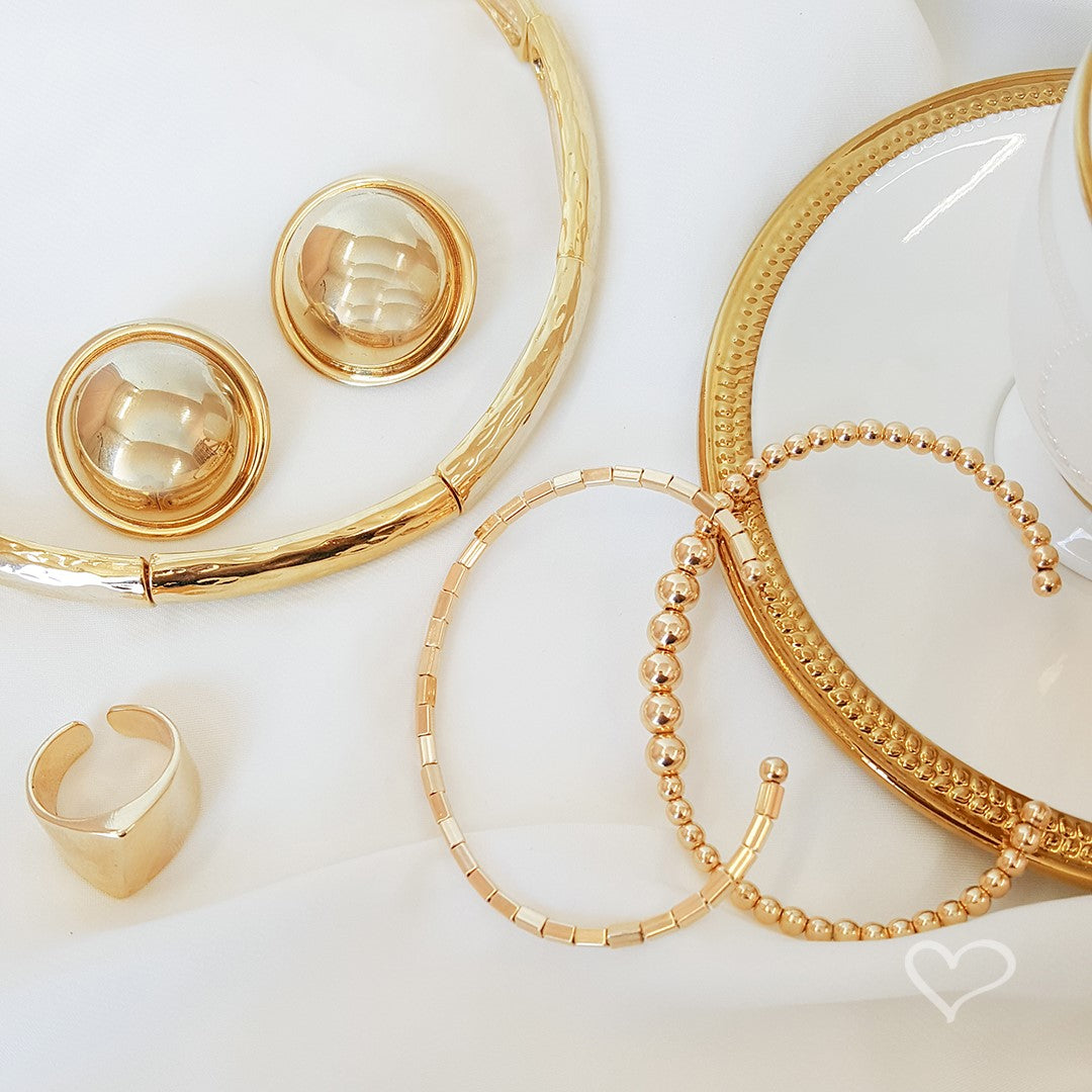 Anel Luiza Triangular Folheado a Ouro 18k