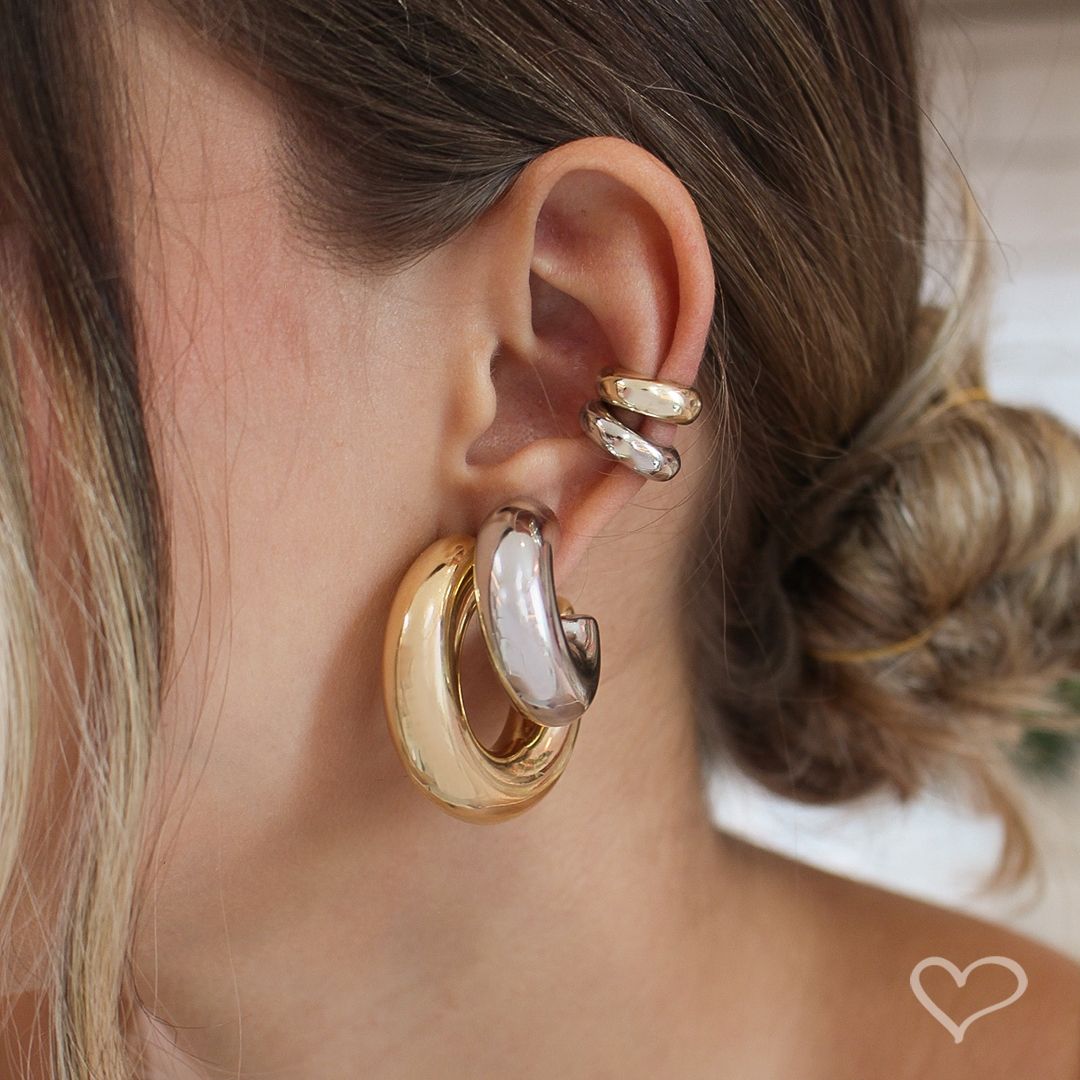 Brinco de Argola Tubo G Ariel Folheado a Ouro 18k