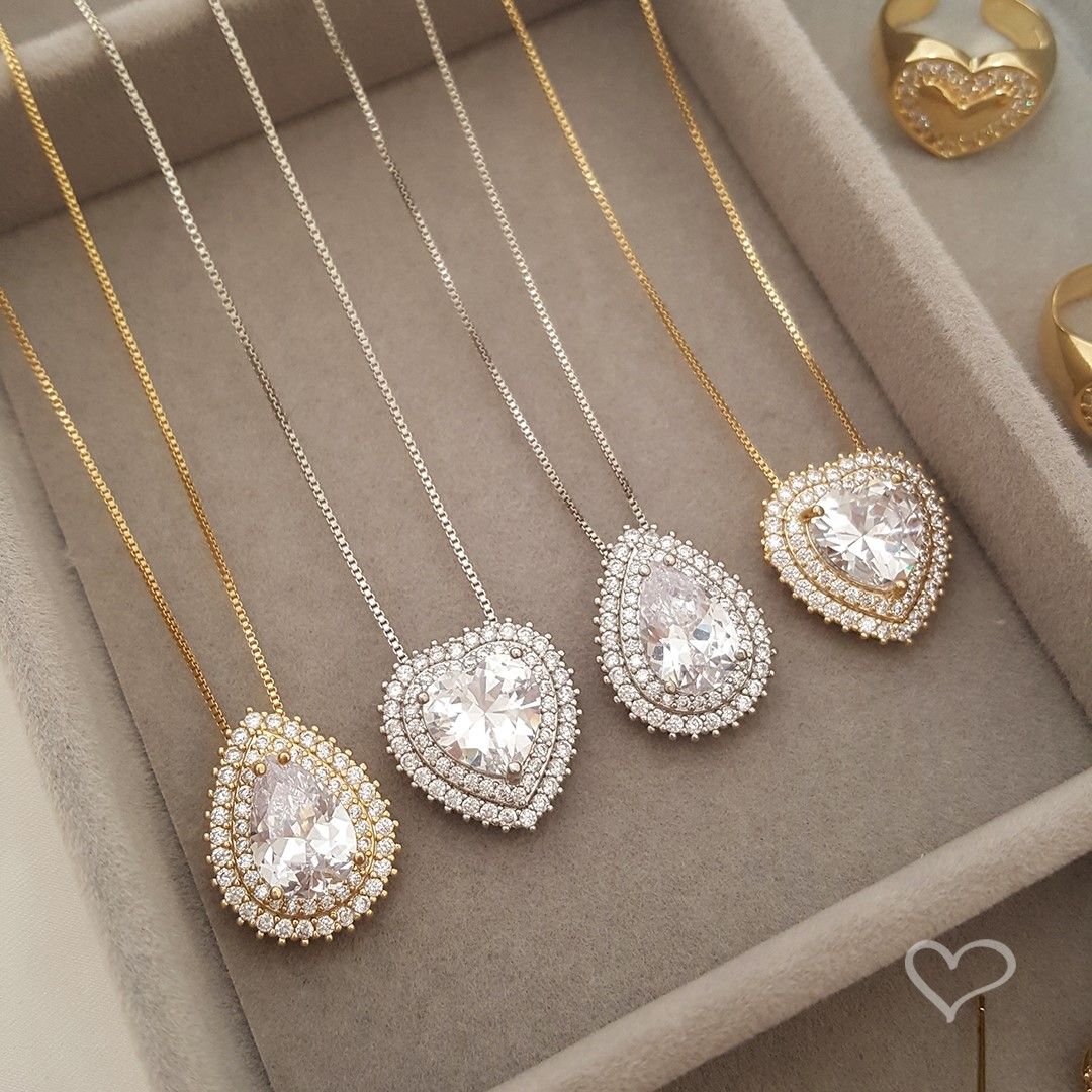 Conjunto Colar e Brinco Coração Lizzy Zircônias Folheado a Ouro 18k