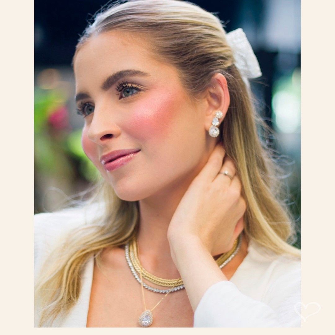 Conjunto Colar e Brinco Gota Lizzy Zircônias Folheado a Ouro 18k