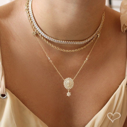 Colar Medalha Nossa Senhora das Graças Zircônias Folheado a Ouro 18k