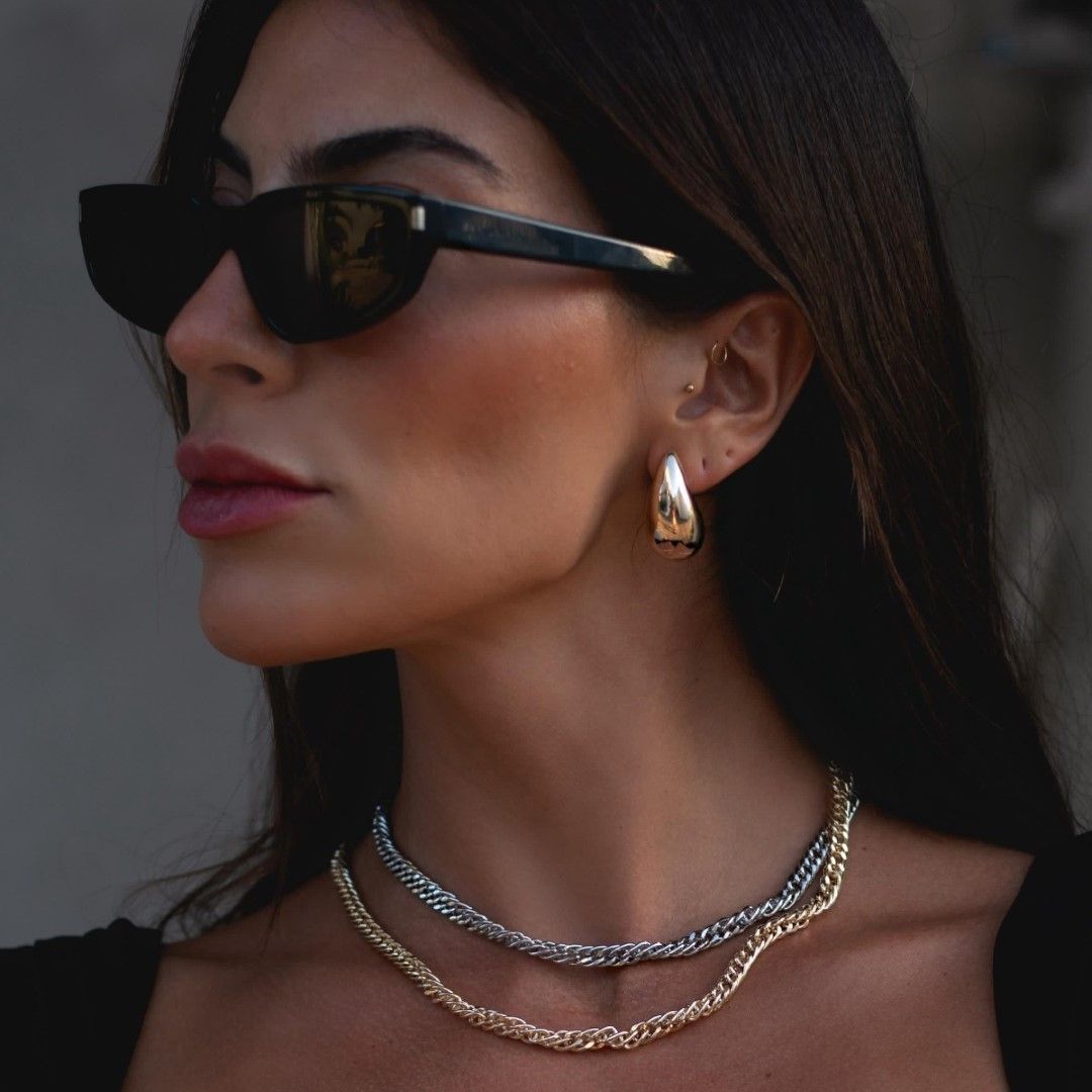 Brinco Hailey Gota Pequena Folheado a Ouro 18k Piuka
