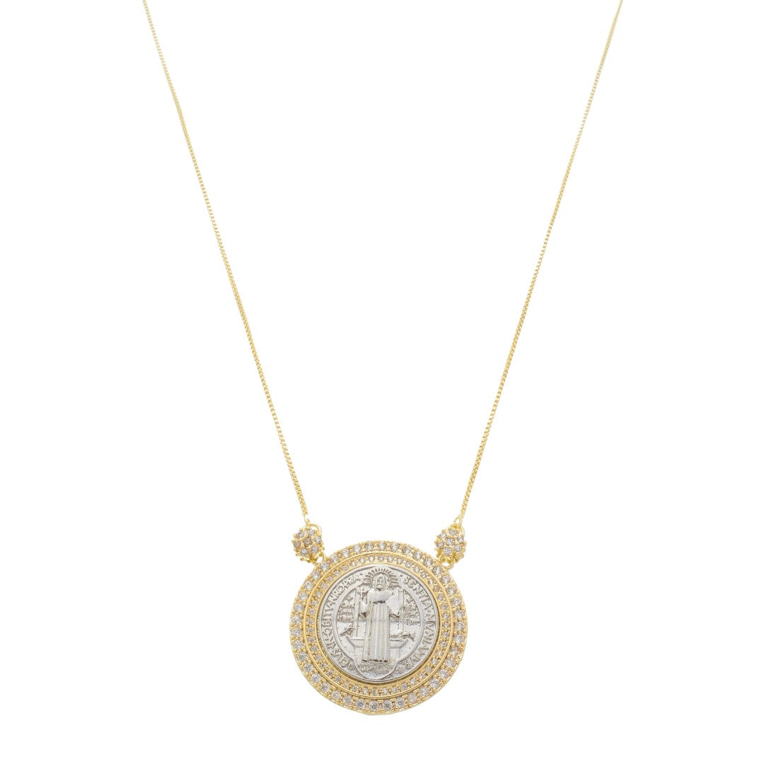 Colar Medalha São Bento Zircônias Folheado a Ouro 18k