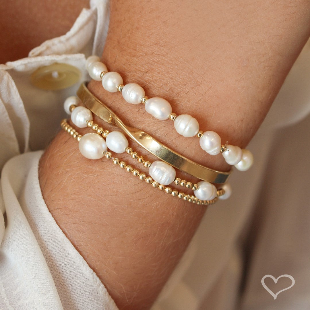 Pulseira Liz Pérolas de Água Doce Bolinhas Folheada a Ouro 18k