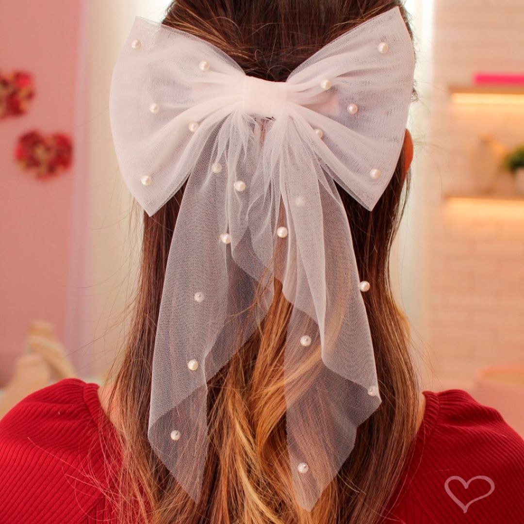Laço de Cabelo Fernanda Tule Branco com Pérolas