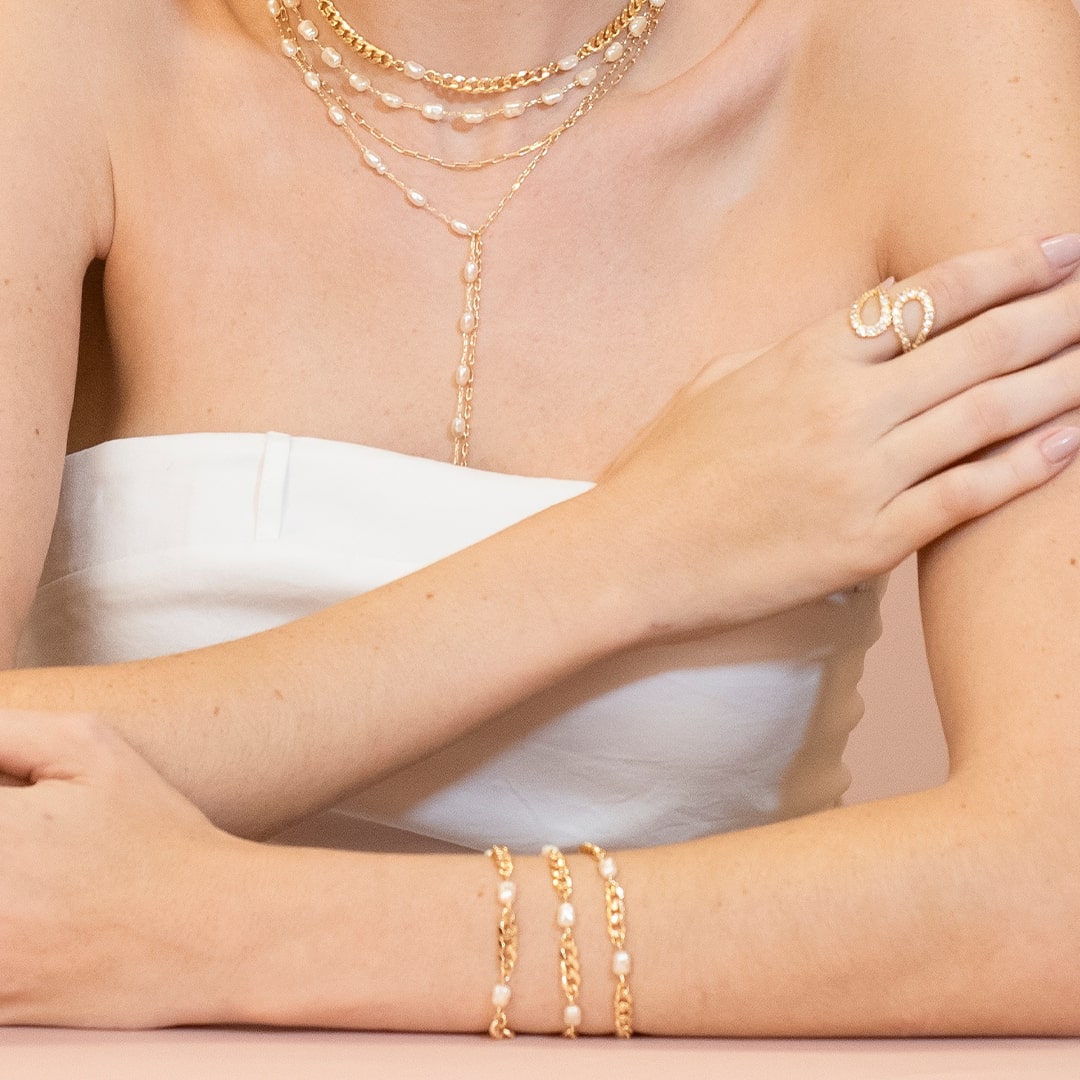 Choker Cecília Elos Pérolas Folheado a Ouro 18k