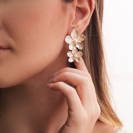 Brinco Flor Amarílis Rose Piuka