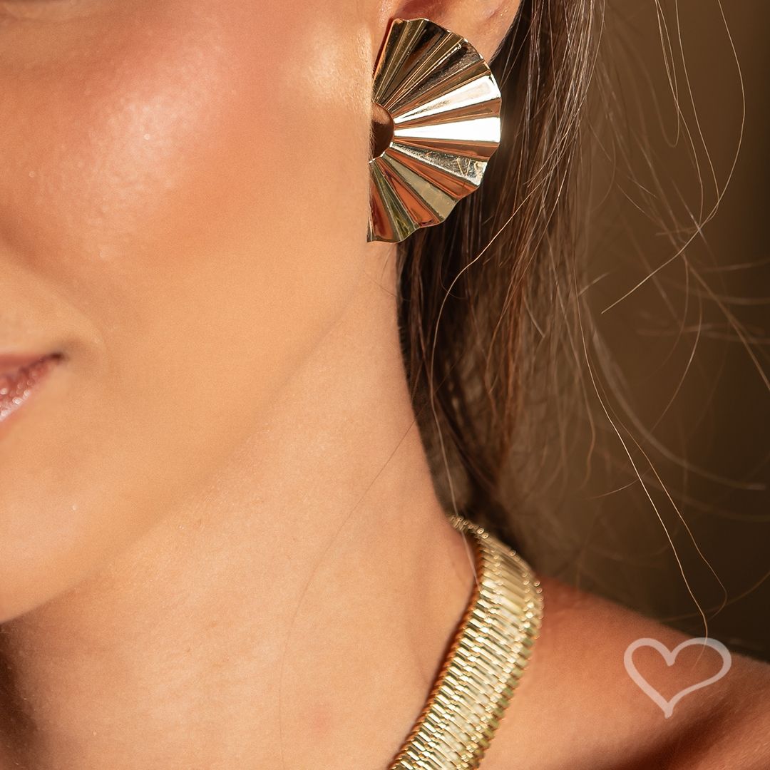 Choker Serena Malha Relógio Folheada a Ouro 18k