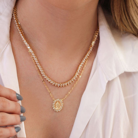 Colar Mini Medalha Nossa Senhora das Graças Zircônias Folheada a Ouro 18k