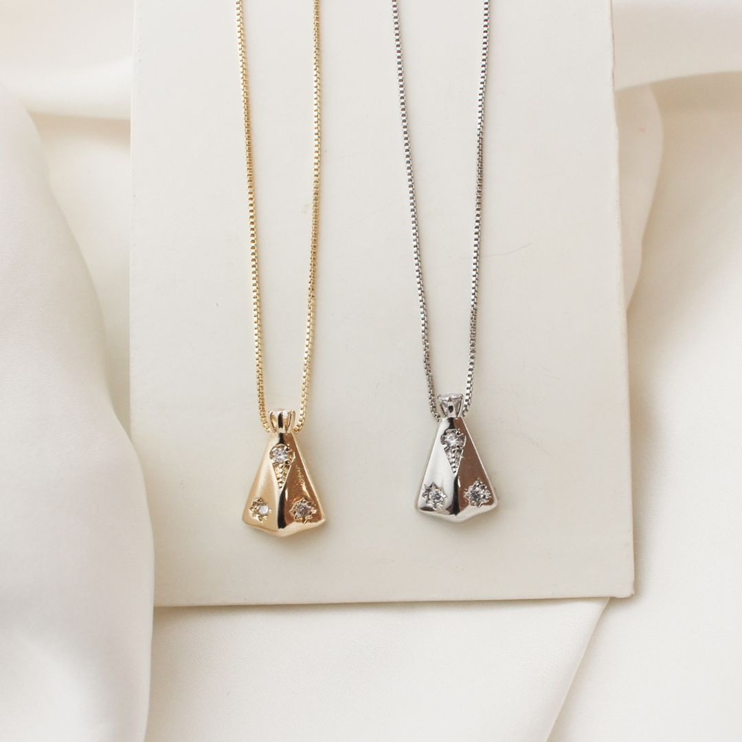 Colar Nossa Senhora Aparecida Zircônias Folheado a Ouro 18k