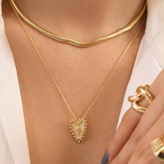 Colar Medalha Coração Nossa Senhora das Graças Folheado a Ouro 18k