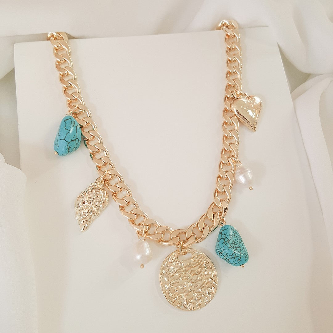 Colar Natalia Boho Elos Medalha Concha Pérola de Água Doce Howlita Turquesa Folheado a Ouro 18k