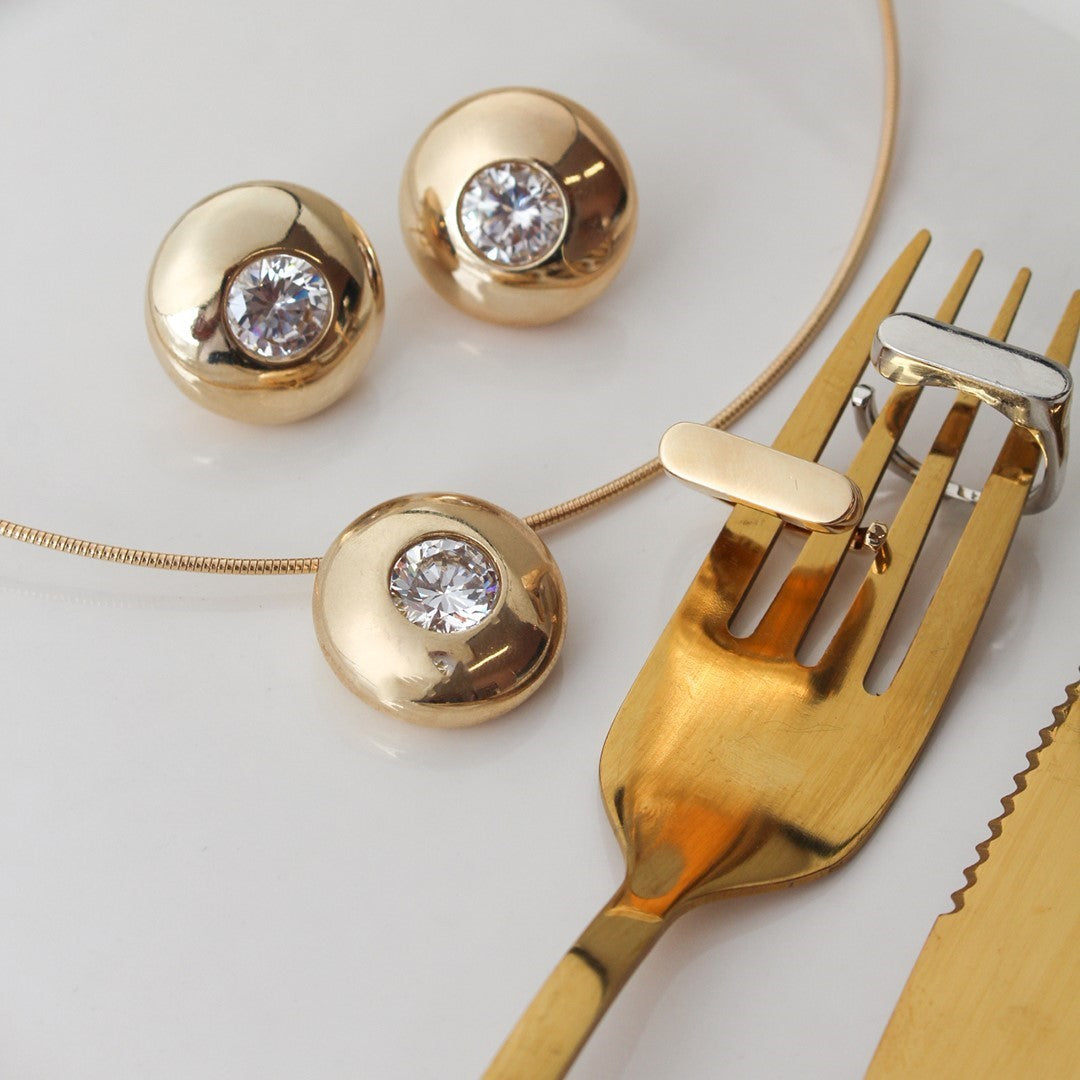 Brinco Botão Chiara Zircônia Folheado a Ouro 18k