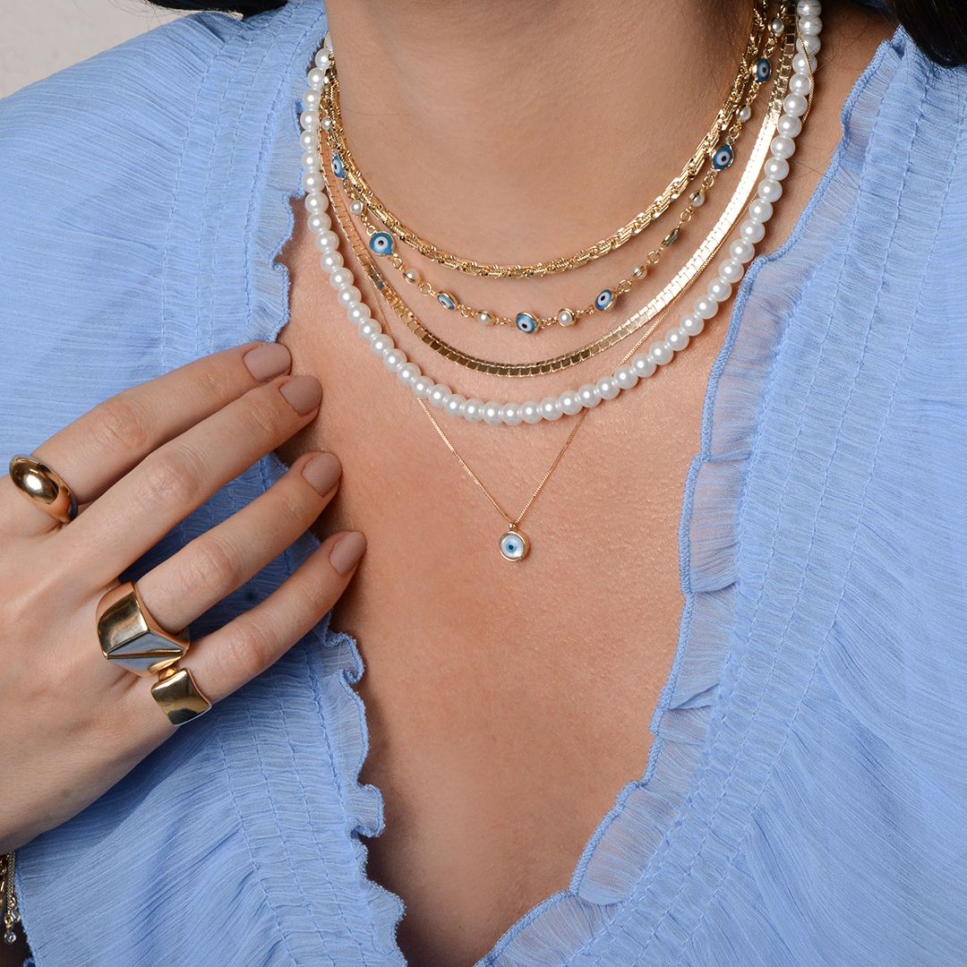 Colar Cleo Mini Olho Grego Madrepérola Folheado a Ouro 18k