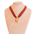 Colar Skye Marrom Pingente Orgânico Folheado a Ouro 18k