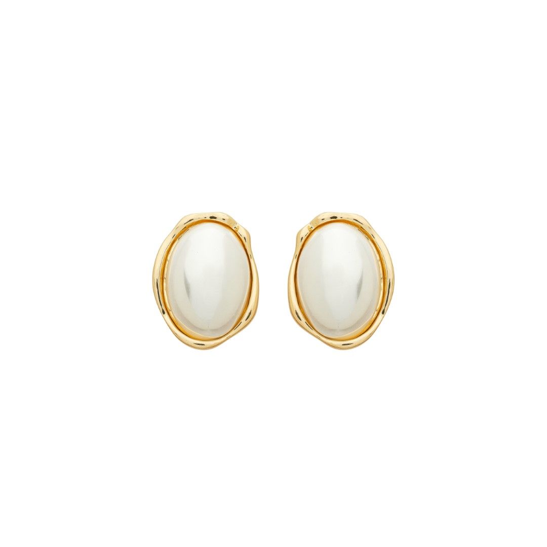 Brinco Botão Oval Marilia Resina Madrepérola Dourado