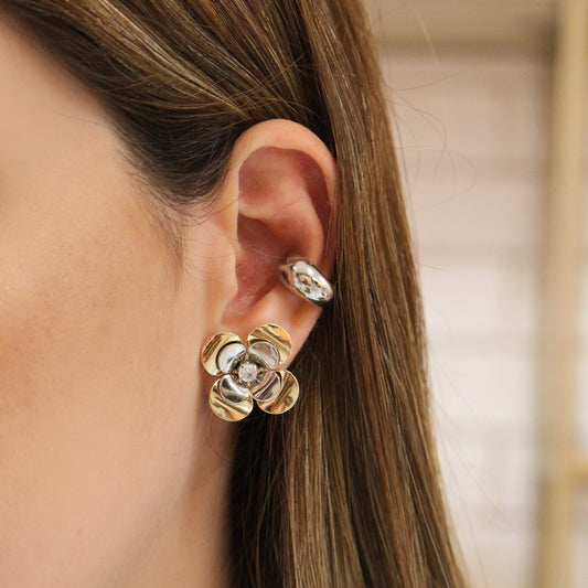 Brinco Flor Eloá G Folheado a Ouro 18k Folheado em Ródio Branco